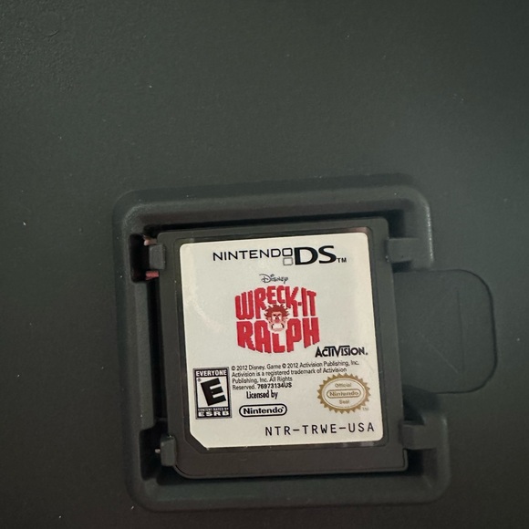 2/$50 Wreck-it Ralph Nintendo DS - Picture 3 of 6